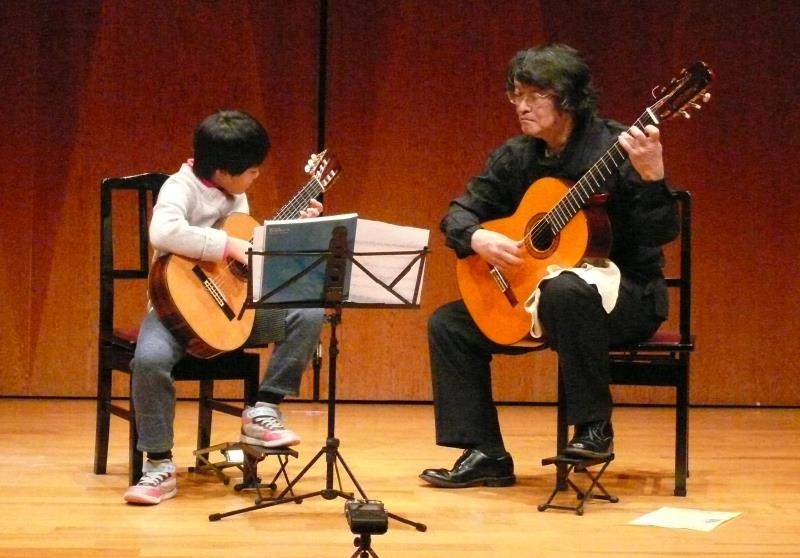 高久敏春ギター教室